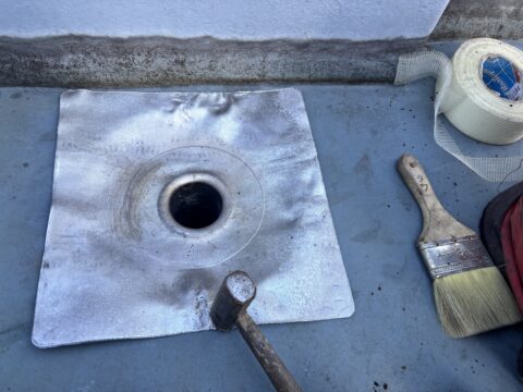 改修ドレンを設置するために形を形成