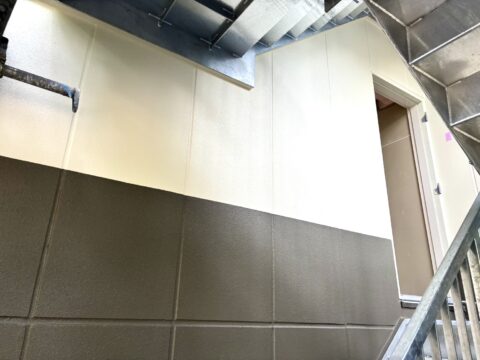 【東京都新宿区　壁塗装】こんなに変わる！壁塗装で明るく清潔に