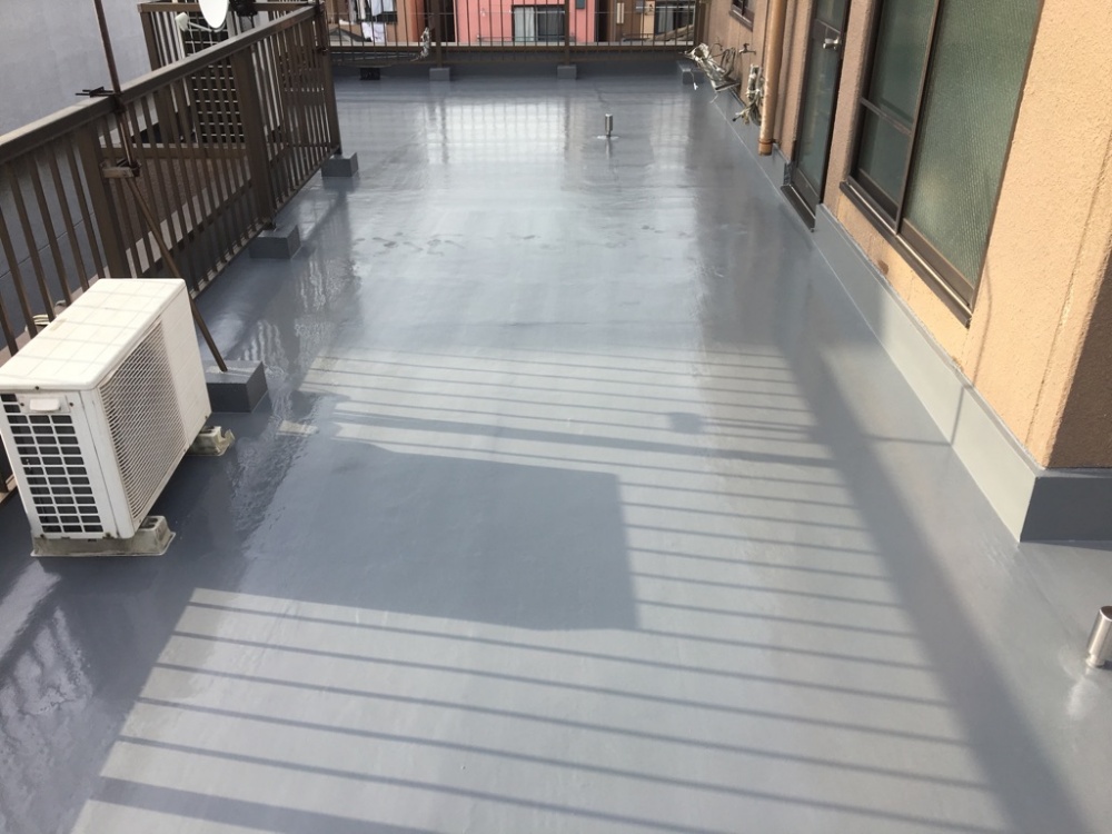 屋上ウレタン防水工事は膨れの出にくい通気緩衝工法/荒川区南千住