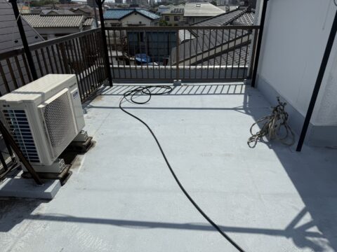 個人住宅屋上防水工事ビフォー