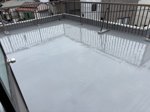 【東京都足立区　住宅屋上防水工事】屋上からの雨漏りを防ぐ！住宅屋上防水工事のビフォーアフター