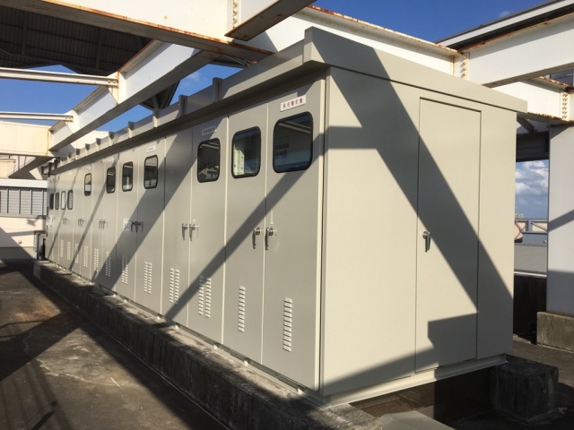 海が近い屋上設備機器の塩害対策はフッ素樹脂塗料を使用/千葉県の屋上設備機器塗装工事