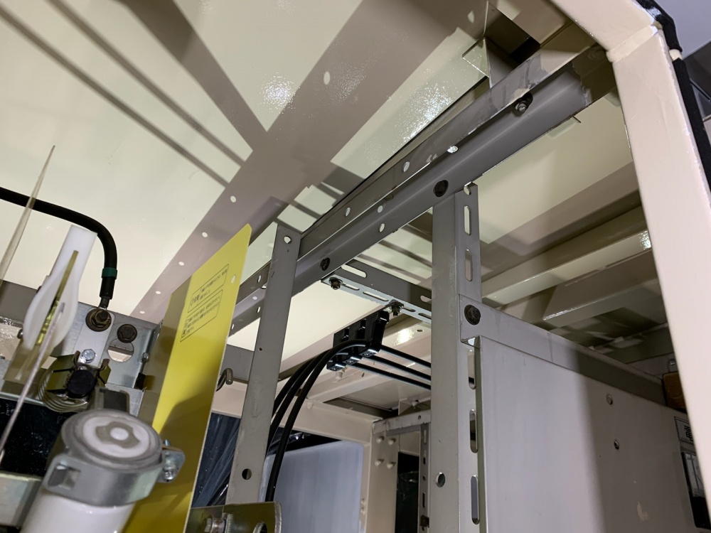 停電時間は２４時から朝の5時まで時間限定キュービクル内部塗装/中野本区本町