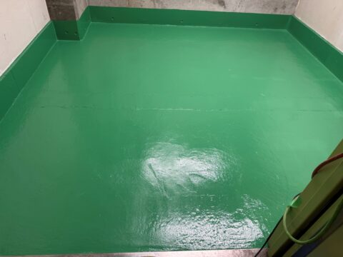 【神奈川県横浜市】郵便局の機械室防塵塗装・エレベーターピット防水工事｜施工事例