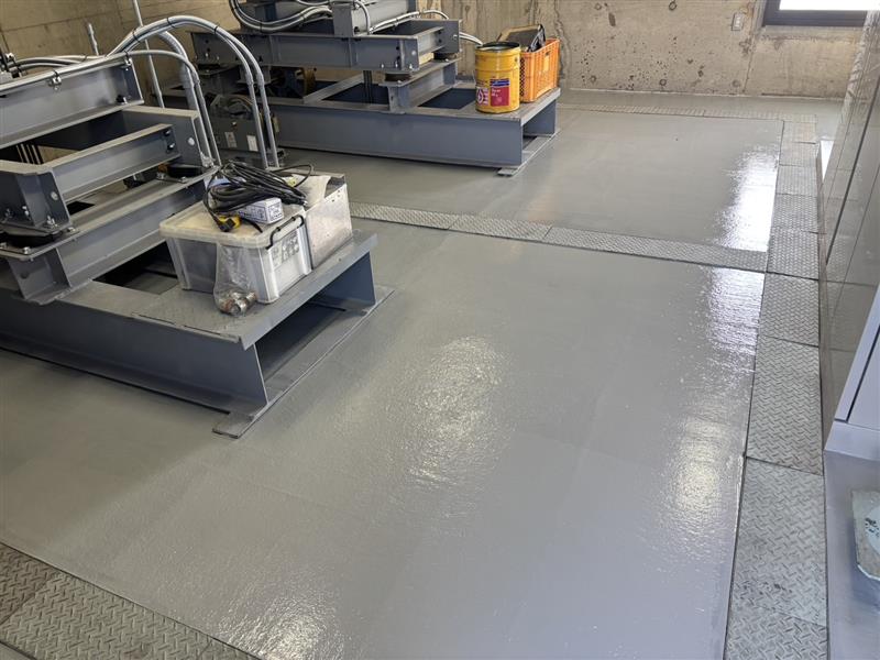 荒川区健康センター｜EVピット防水工事・機械室床塗装の施工実績