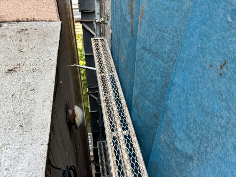 ビル設備工事用足場の架設・解体｜配管取り付けのための仮設足場施工実績