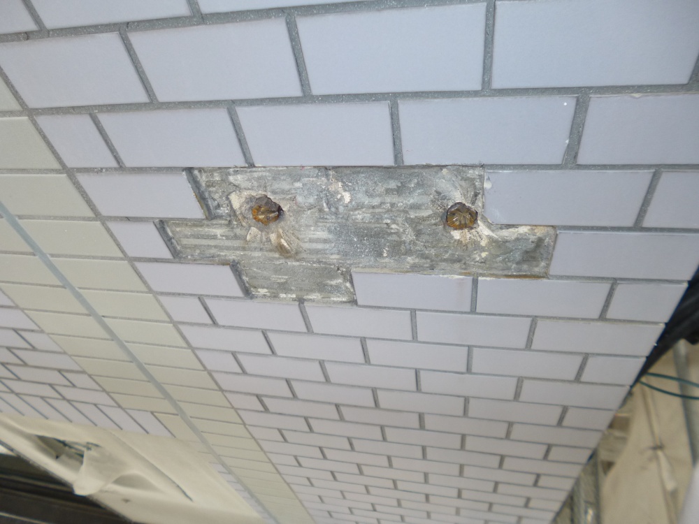 タイルの薬品洗浄